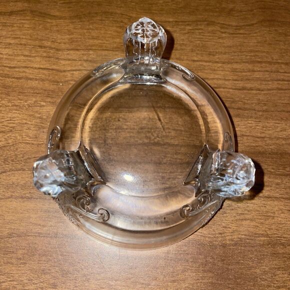 Vtg Clear Glass 3 Footed Bowl Scroll And Leaf Pattern 2.5 Inches X 4 Inches - Picture 6 of 11